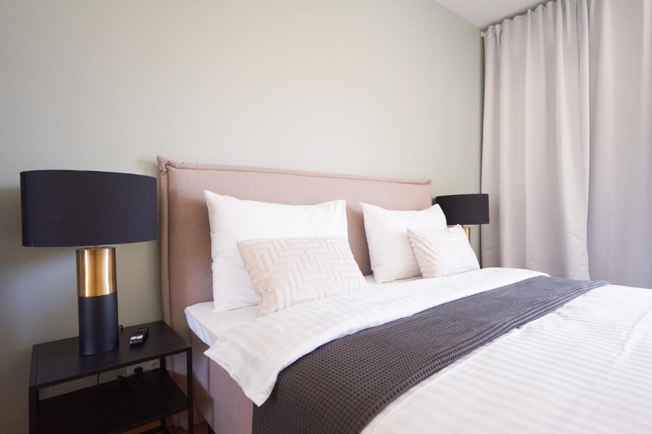 Exclusive 2-Bedroom Condo With Pool & Balcony Wien Exterior foto
